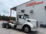Tandem Axle Day Cab - Image 2