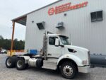 Tandem Axle Day Cab - Image 4